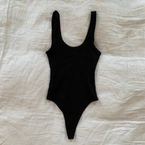 Aritzia Wilfred Free Sleeveless Bodysuit